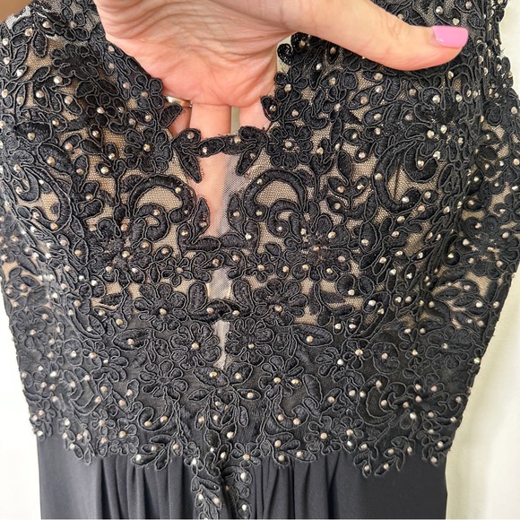 Faviana Black Chiffon Lace Embroidered Beaded Top Prom Evening Gown Dress Size 2 - Picture 11 of 11